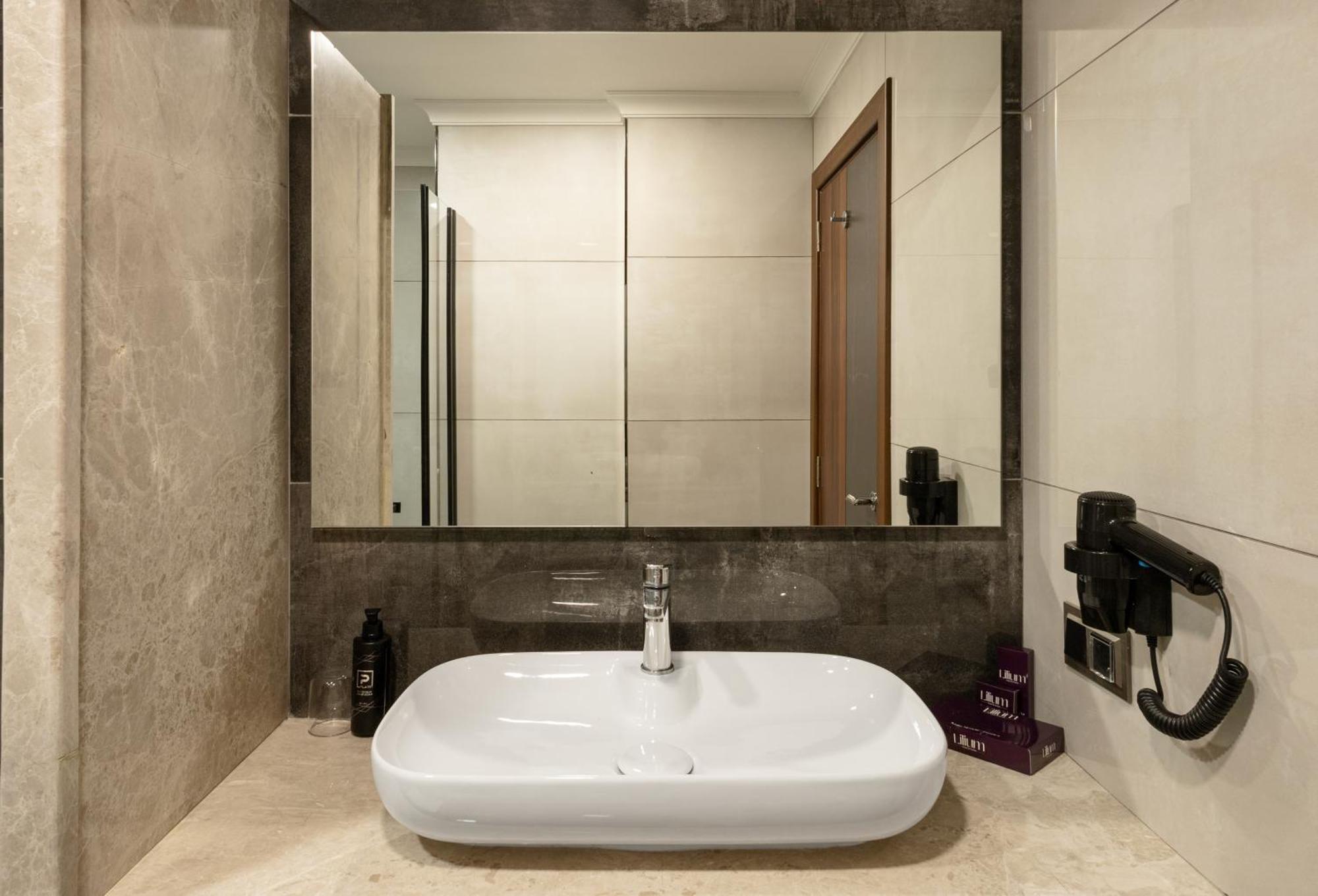 Lilium Hotel & Suites Bursa Exteriör bild