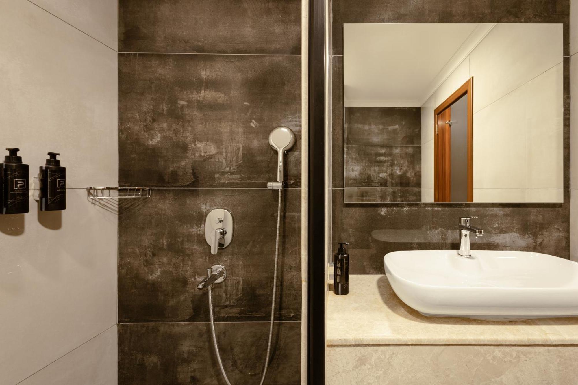 Lilium Hotel & Suites Bursa Exteriör bild